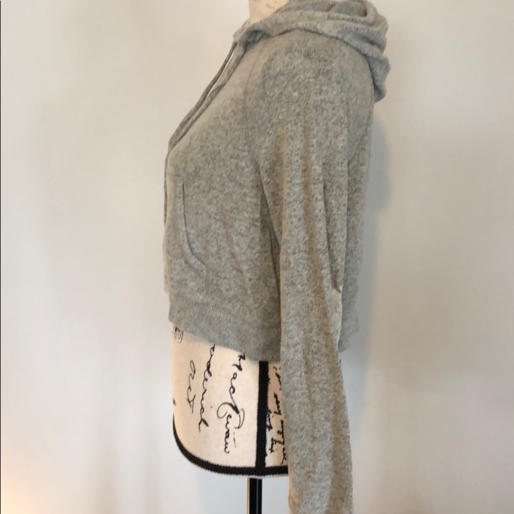 NWOT Elbow Detail Crop Sweatshirt - Picture 1 of 5